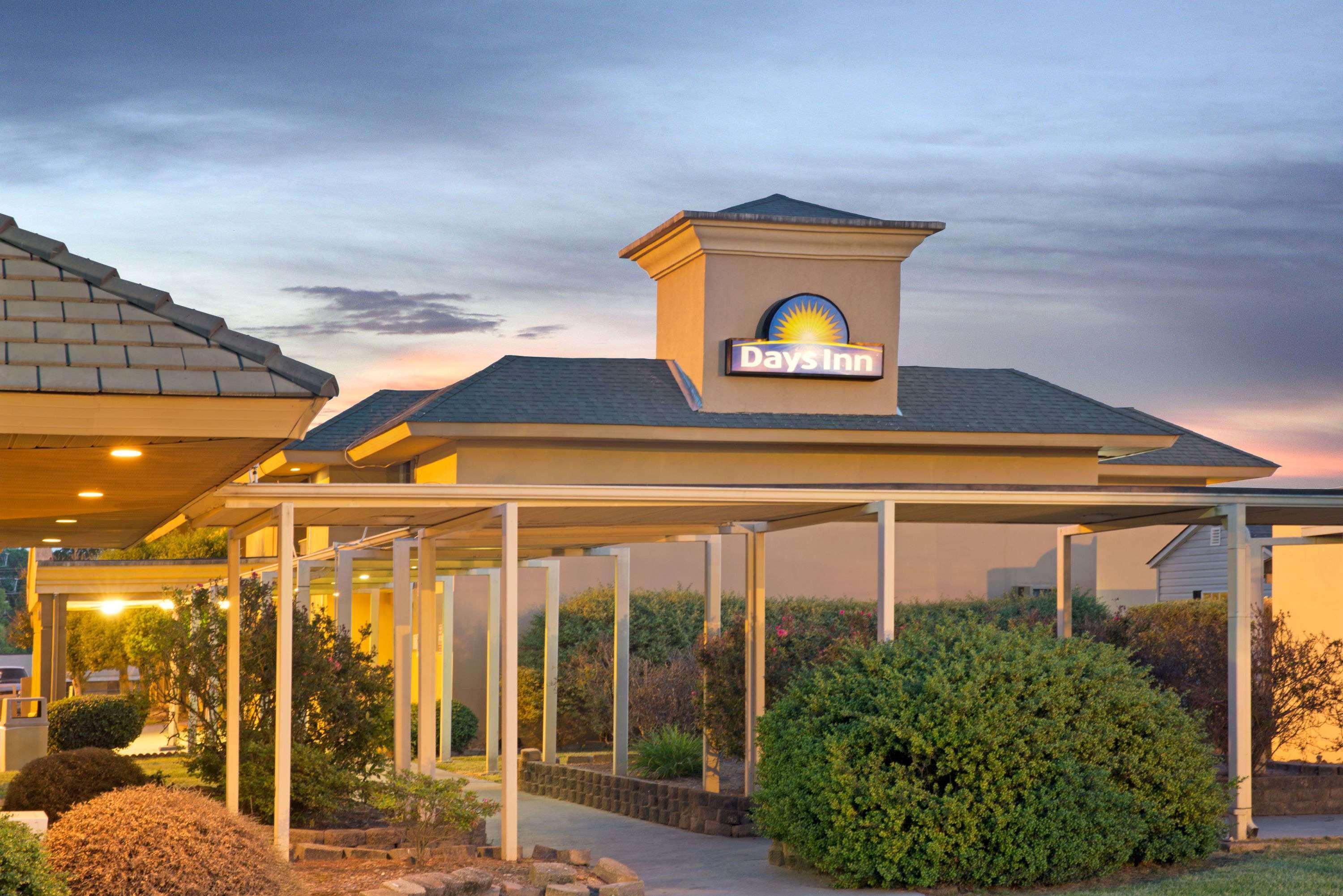 Days Inn By Wyndham Charlotte/Woodlawn Near Carowinds Kültér fotó