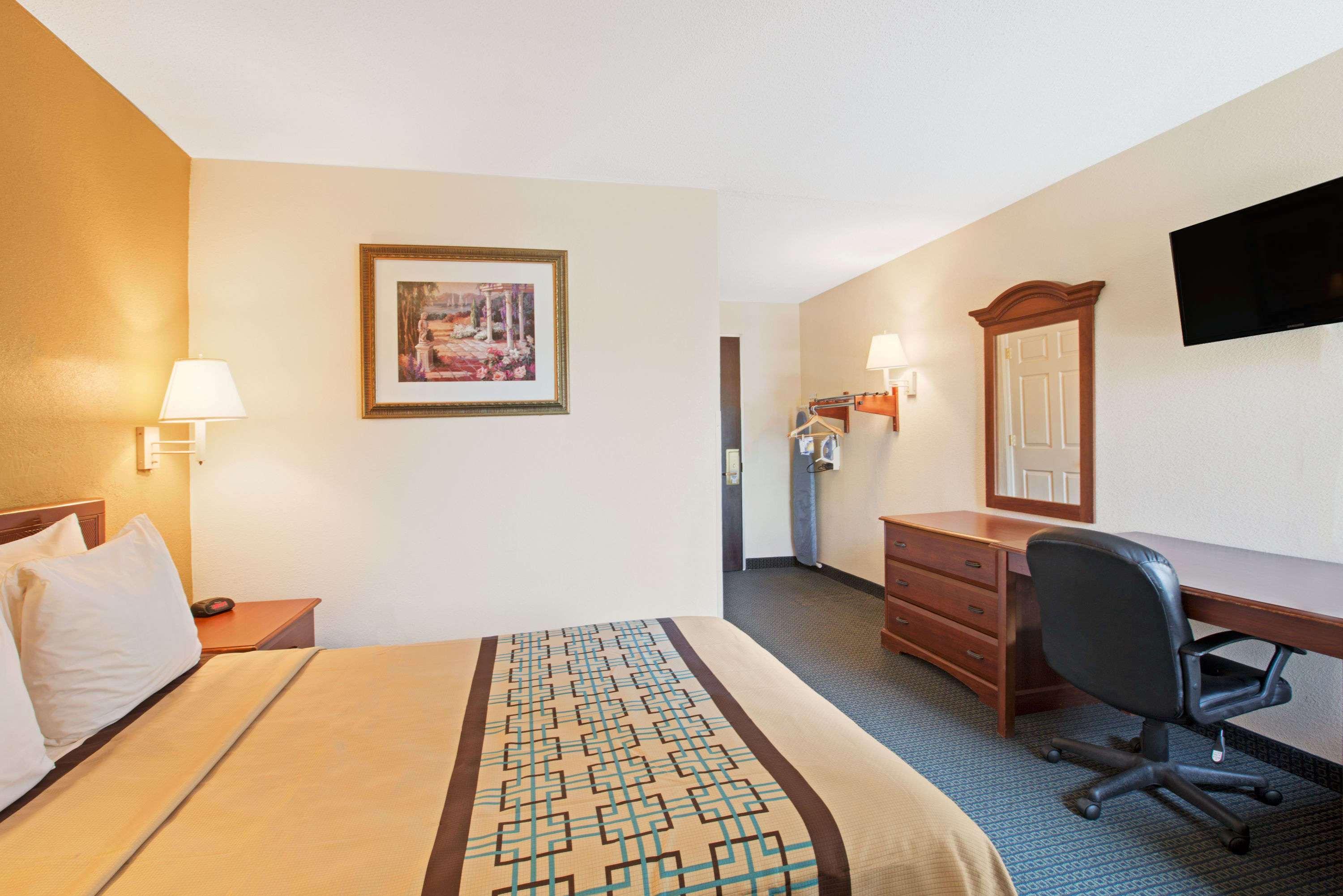 Days Inn By Wyndham Charlotte/Woodlawn Near Carowinds Kültér fotó