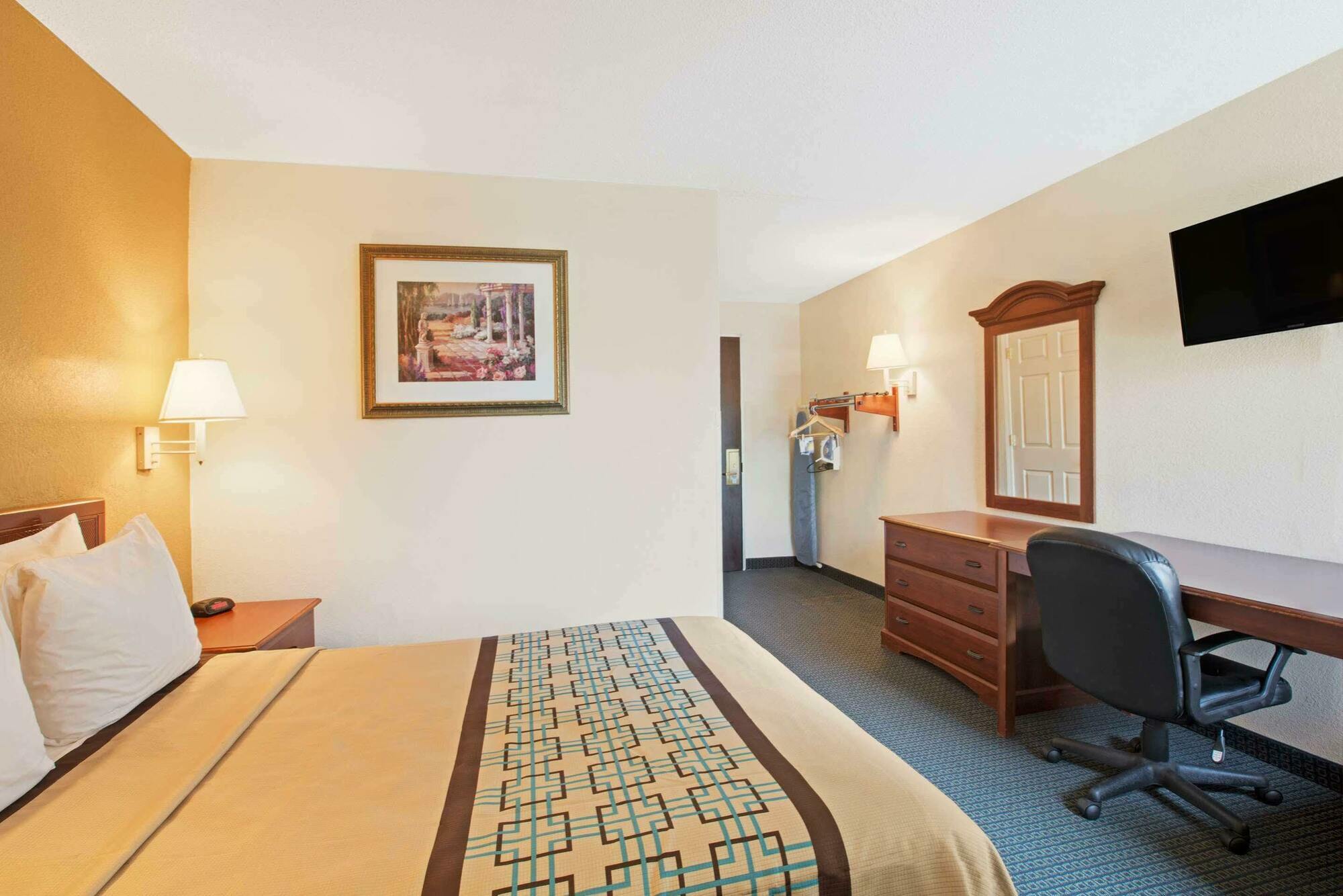 Days Inn By Wyndham Charlotte/Woodlawn Near Carowinds Kültér fotó